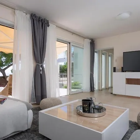 Holiday home Lara *