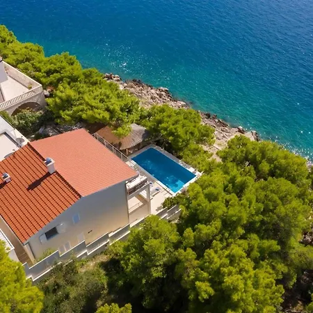 Lara Holiday home