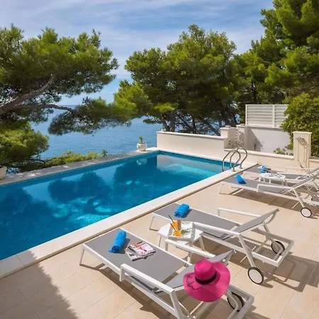 Hébergement de vacances Lara *